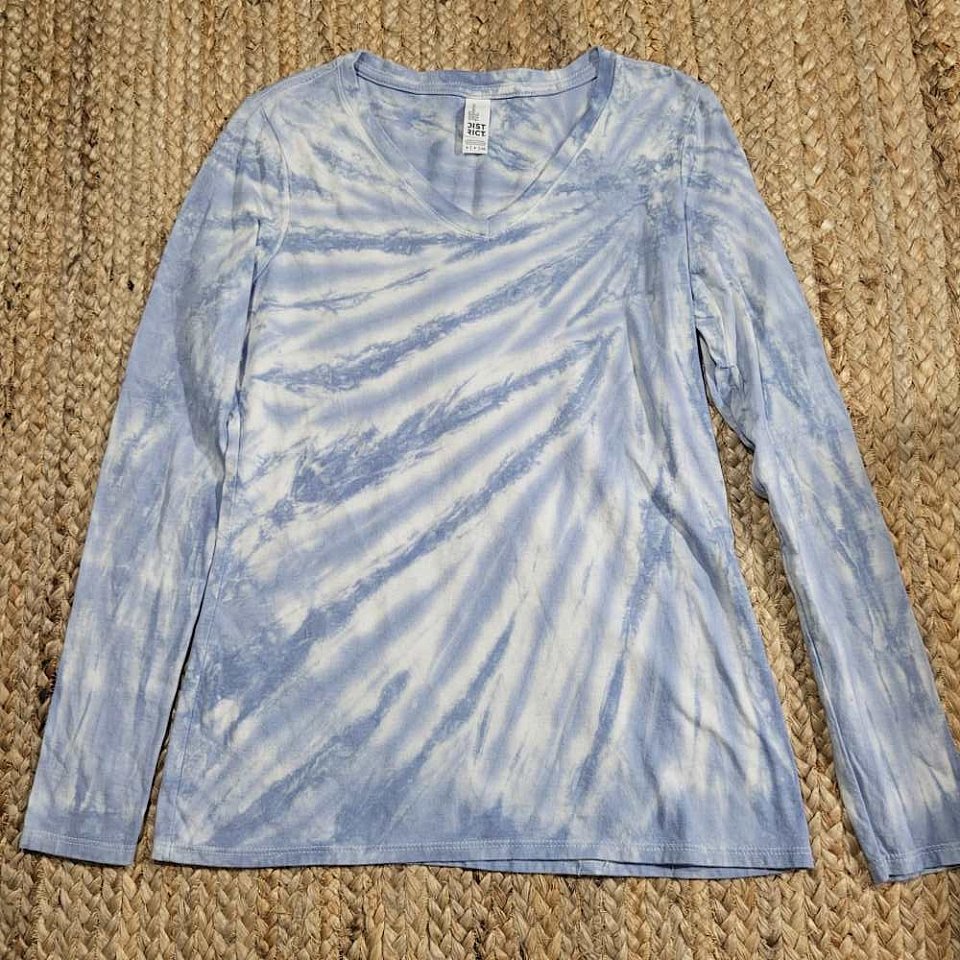 Women's Small V-Neck LongSleeved ~Blue | 1binSVbla.jpg